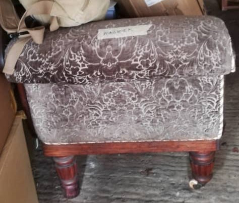 2nd Hand Couch