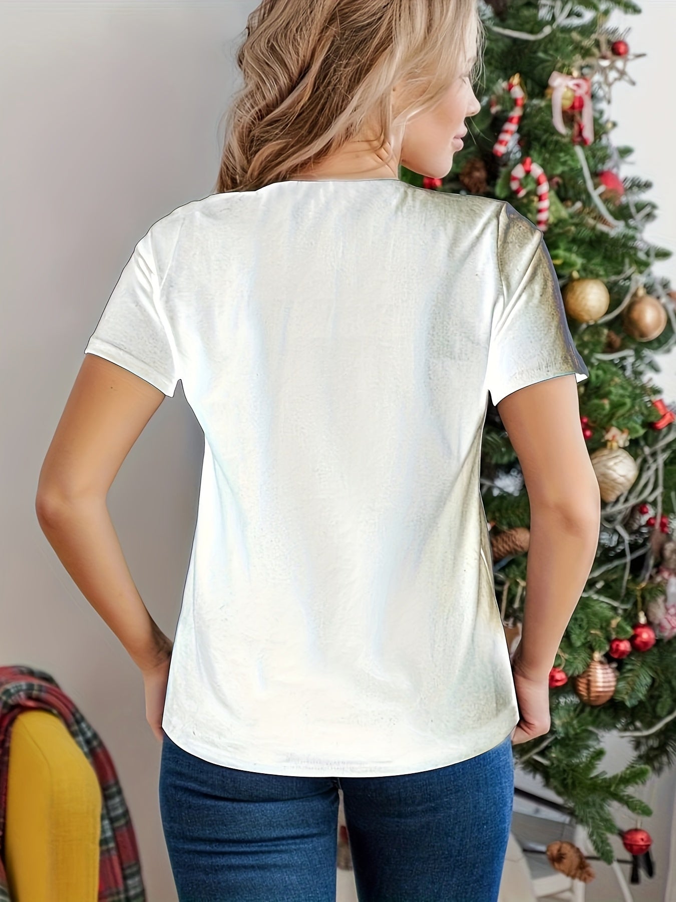 Comfy Chic Chicken Print T-Shirt - Versatile, Casual Knit Top for Women, Mid-Elasticity & Easy Care