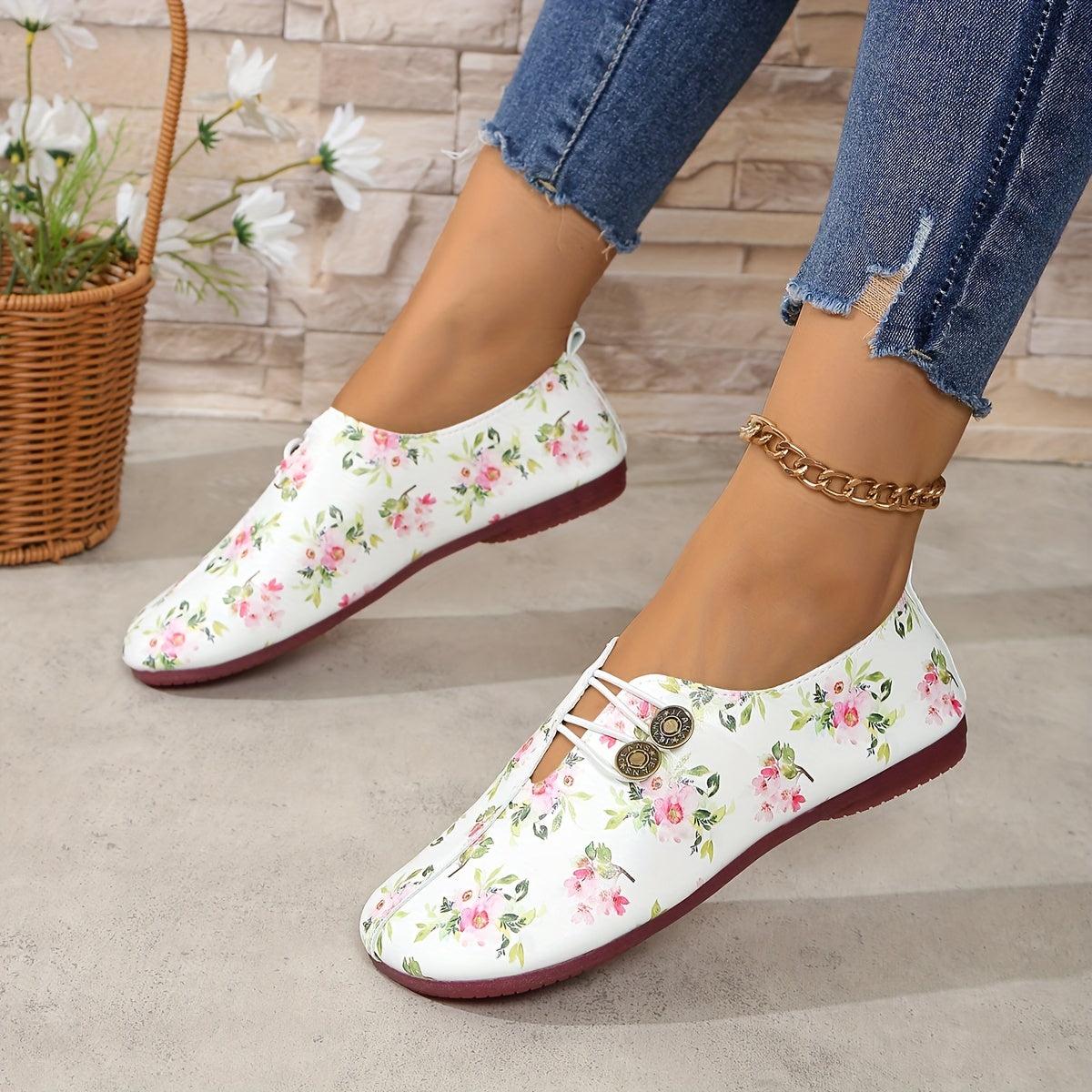 Ladies Fashionable Floral Print Flat Shoes - Casual Slip-Ons with Rubber Sole And Fabric Lining