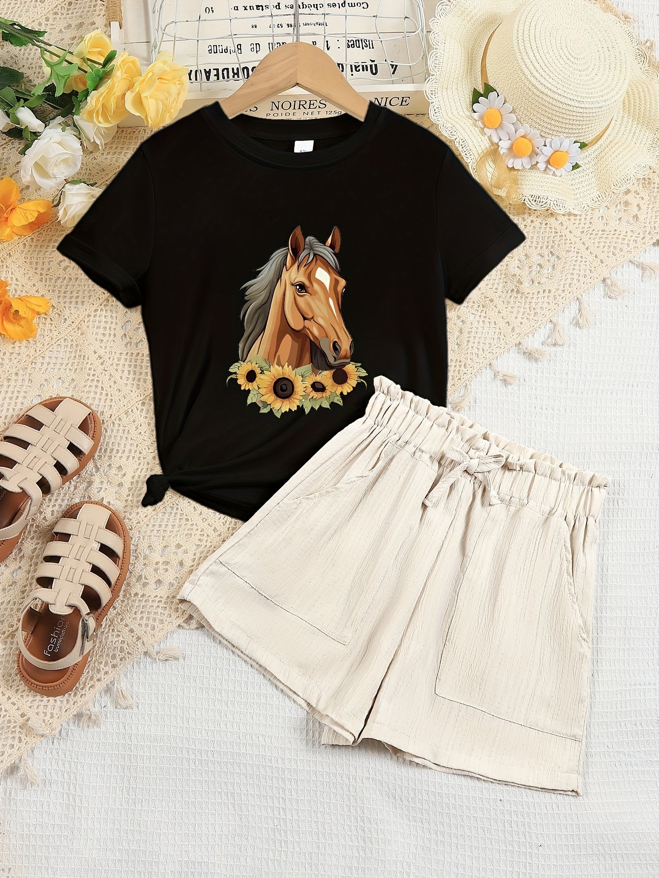 Pretty Horse And Sunflowers Graphic Print, Girl's 2pcs Casual Comfortable Versatile Short Sleeve Crew Neck T-shirt & Elastic Waistband Shorts Set, Comfy Summer Clothes