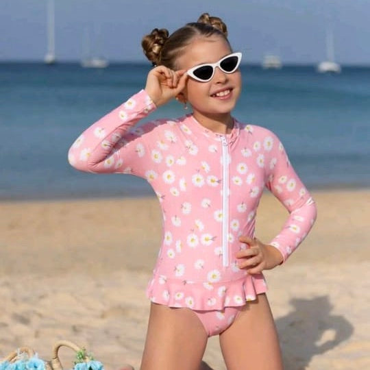 Tween Girl 1pce Daisy Print Swimsuit