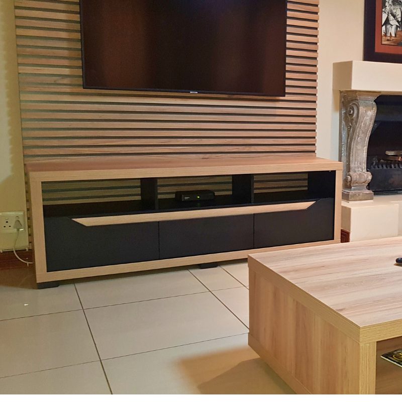 Imperia TV Stand